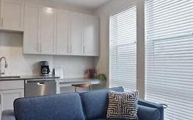 Cozysuites Spacious Sdo, Lawrenceville