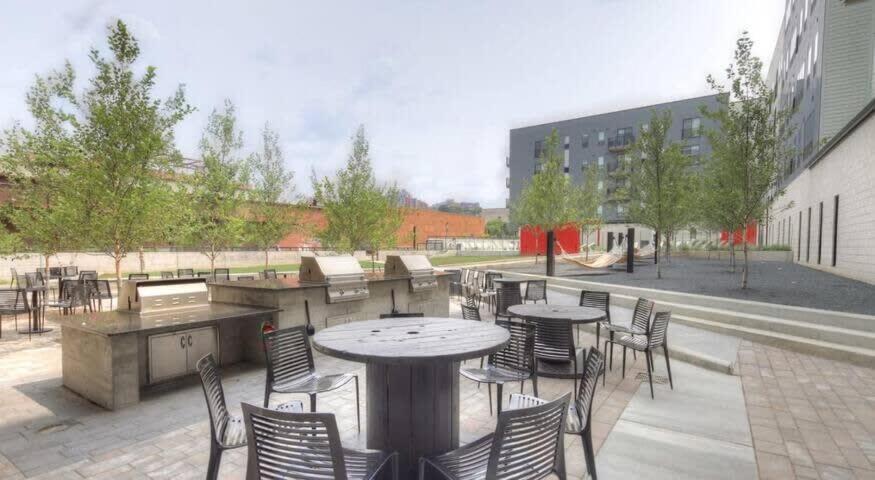 Cozysuites Spacious Sdo, Lawrenceville Pittsburgh Exterior photo